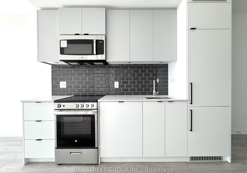 285-dufferin-street-w-w-toronto-ontario-w12301531