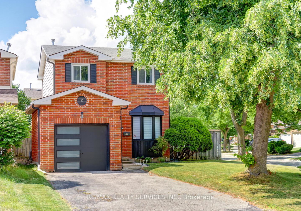2-lawnview-court-brampton-ontario-w12301573