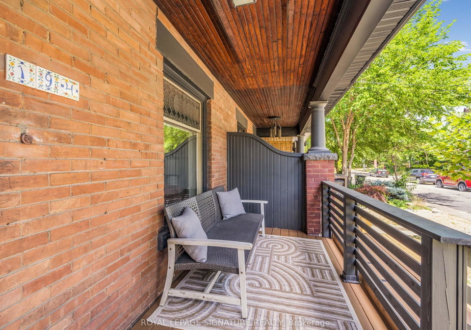194-perth-avenue-toronto-ontario-w12301656