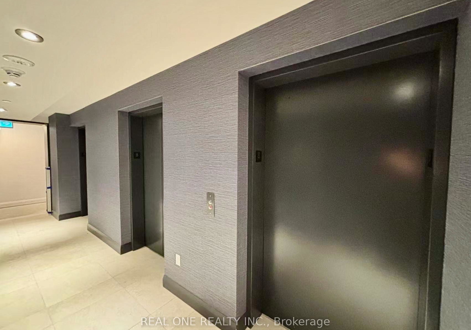 38-annie-craig-drive-etobicoke-ontario-w12301665