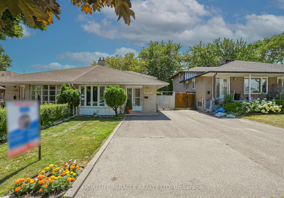 2527-padstow-crescent-mississauga-ontario-w12301800