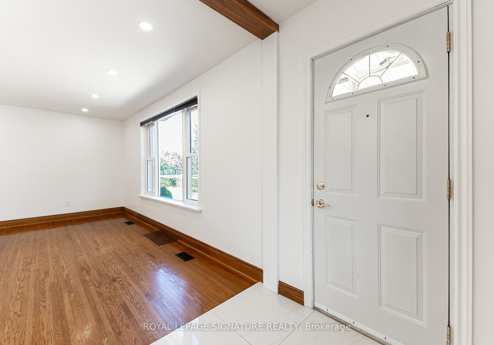 5-densmore-avenue-etobicoke-ontario-w12302125