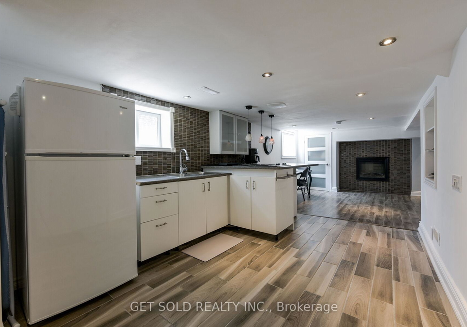 947-islington-avenue-etobicoke-ontario-w12302259