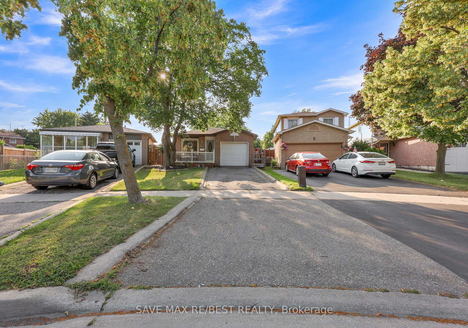 7035-hickling-crescent-mississauga-ontario-w12302948