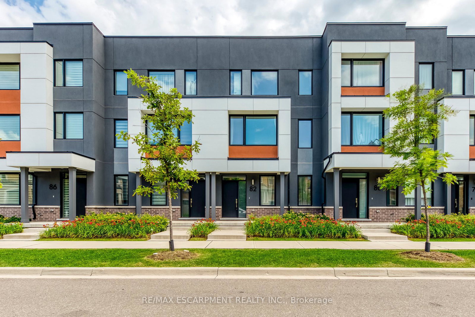 82-huguenot-road-n-n-oakville-ontario-w12303046
