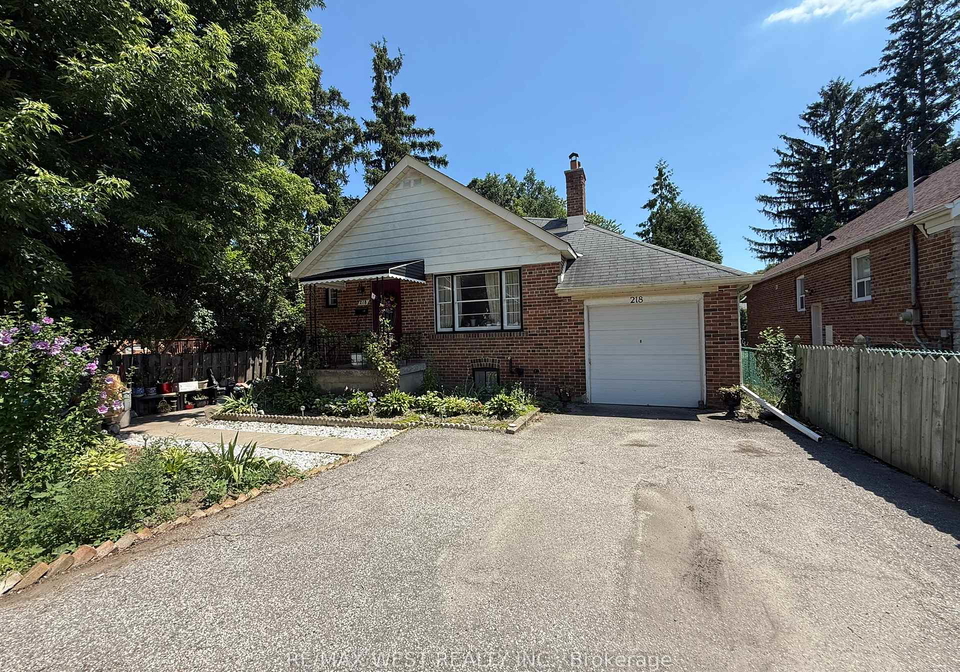 218-burnhamthorpe-road-etobicoke-ontario-w12303325