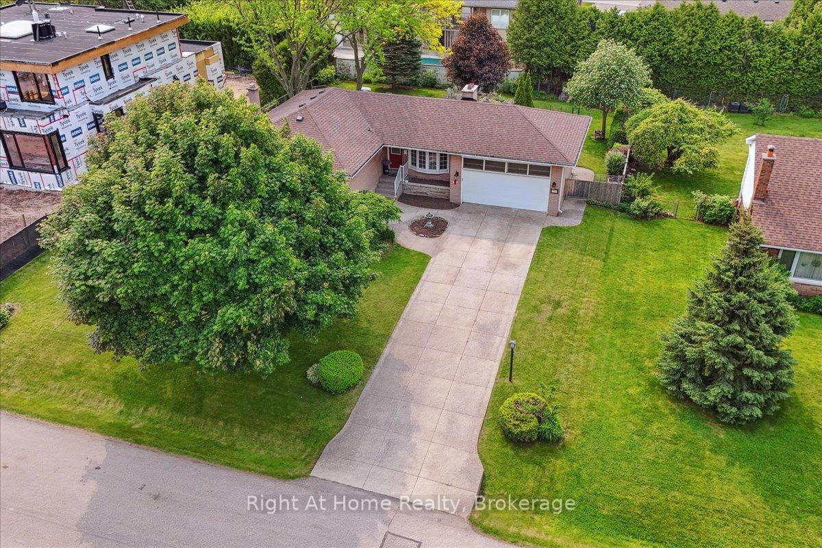 357-seaton-drive-oakville-ontario-w12303338