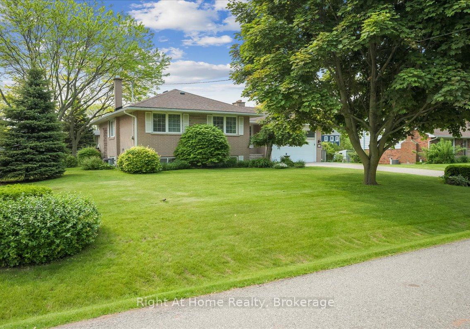 357-seaton-drive-oakville-ontario-w12303338
