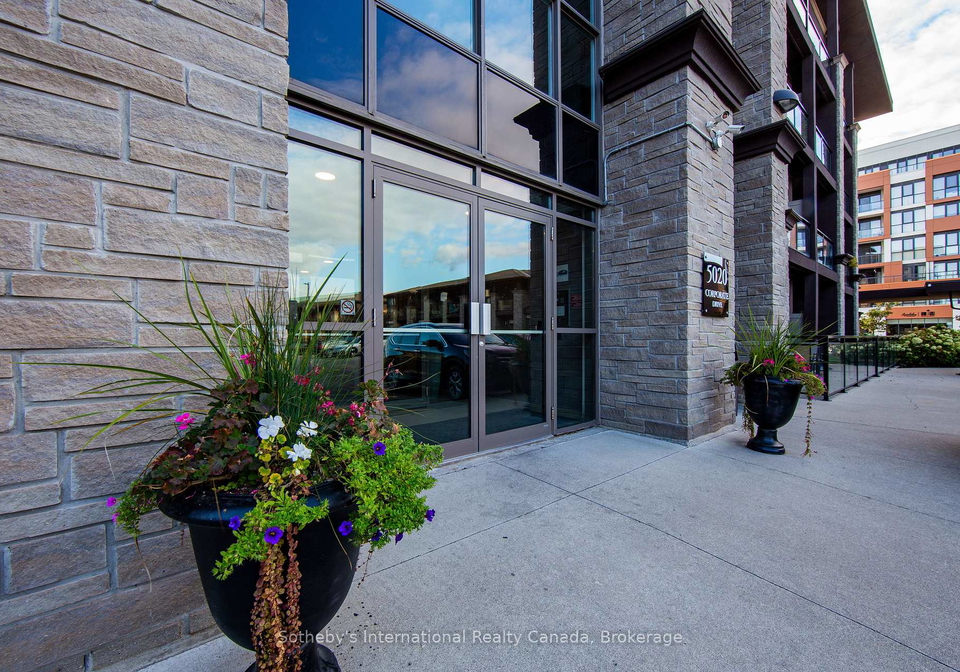 5020-corporate-drive-burlington-ontario-w12303346