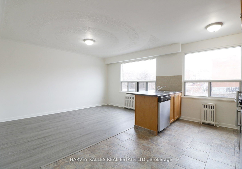 500-gilbert-avenue-toronto-ontario-w12303433
