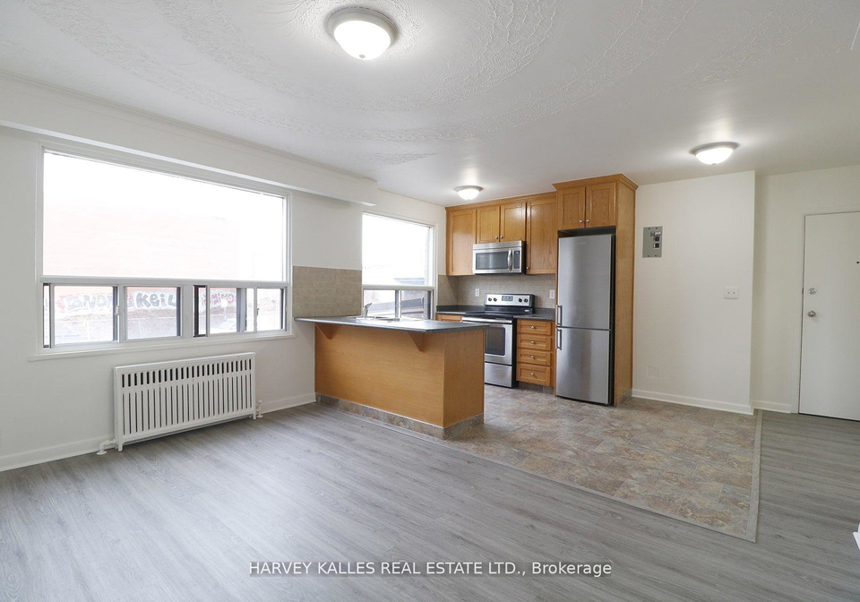 500-gilbert-avenue-toronto-ontario-w12303433
