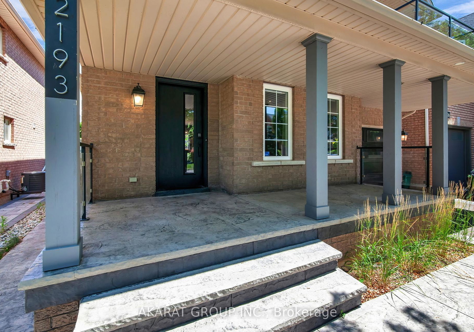 2193-crestmont-drive-oakville-ontario-w12303469