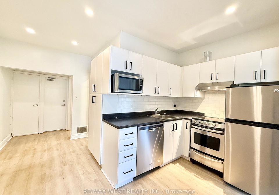 534-gladstone-avenue-toronto-ontario-w12303811