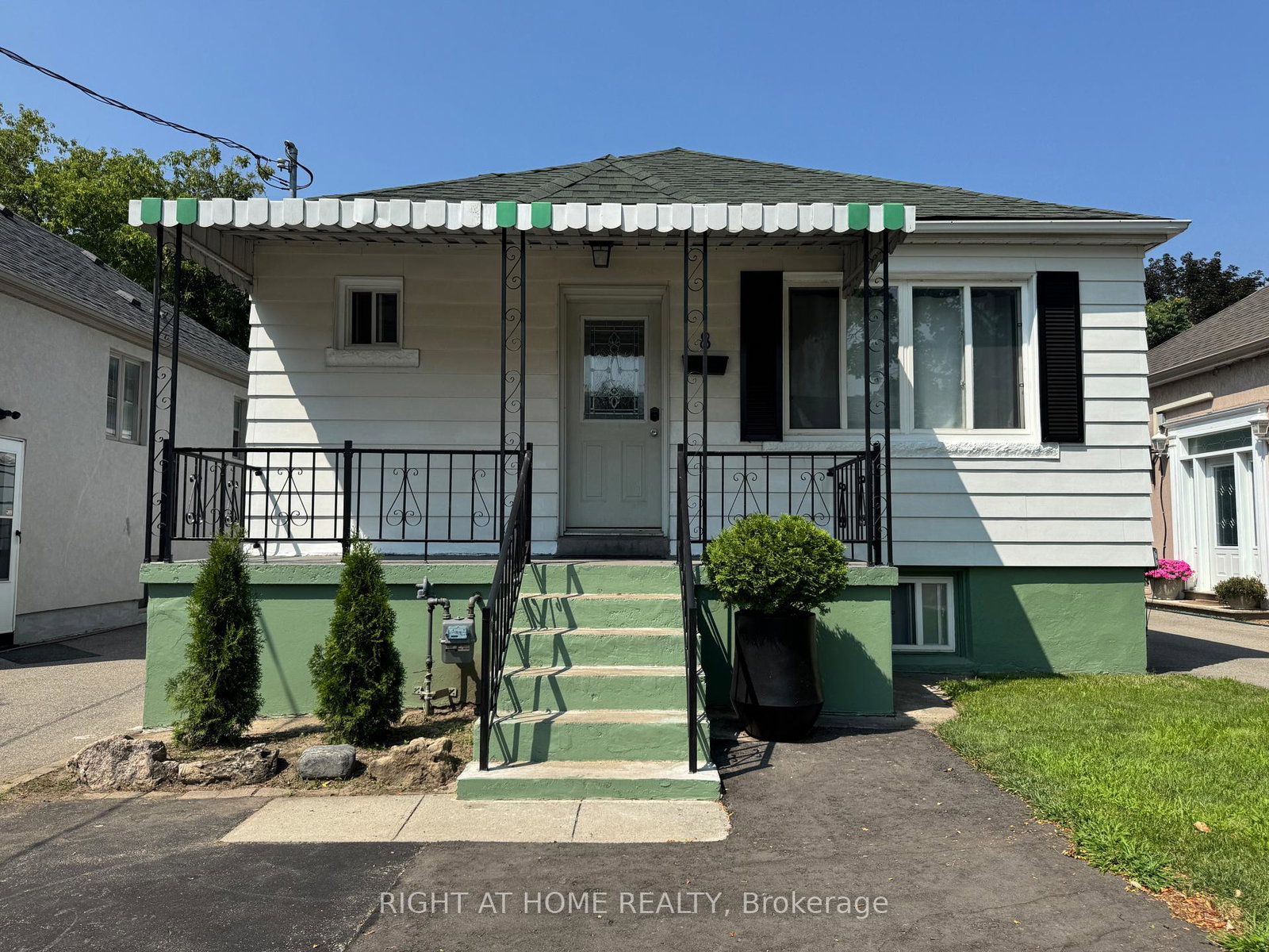 8-culnan-avenue-etobicoke-ontario-w12303911