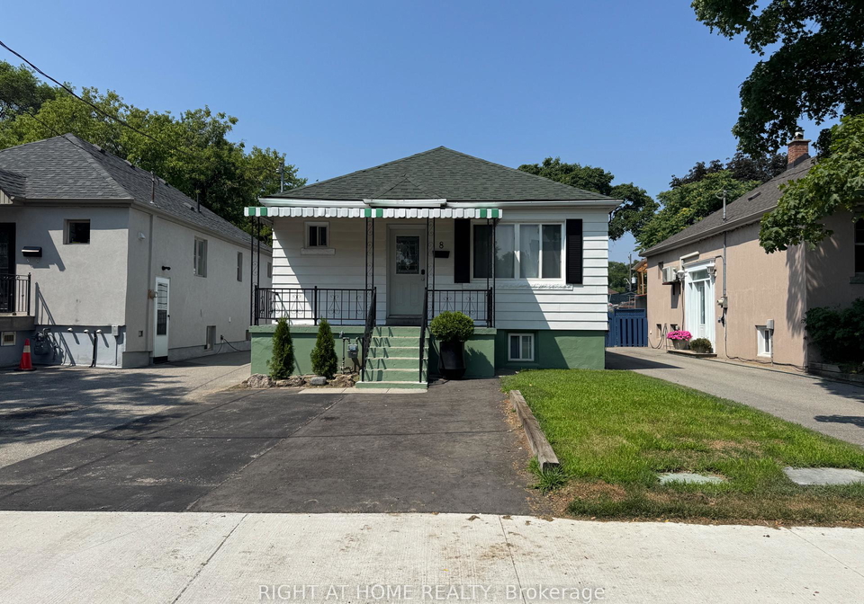 8-culnan-avenue-etobicoke-ontario-w12303911
