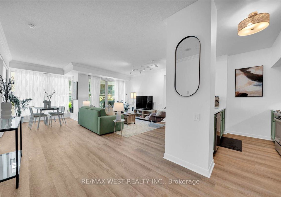 2067-lake-shore-boulevard-w-w-etobicoke-ontario-w12304147