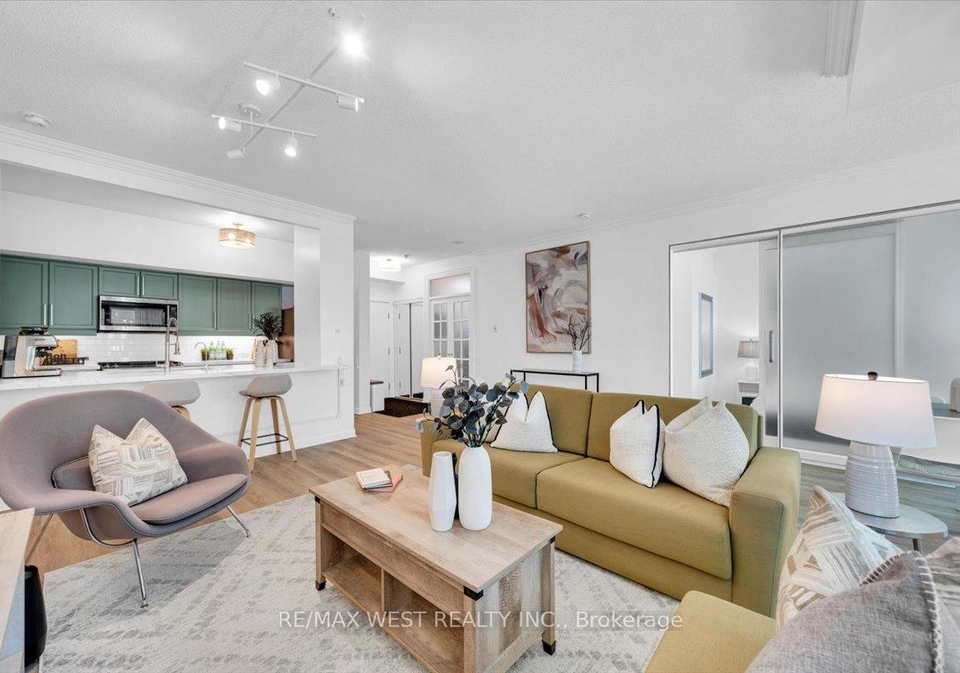 2067-lake-shore-boulevard-w-w-etobicoke-ontario-w12304147