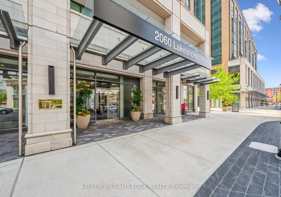 2060-lakeshore-road-burlington-ontario-w12304477