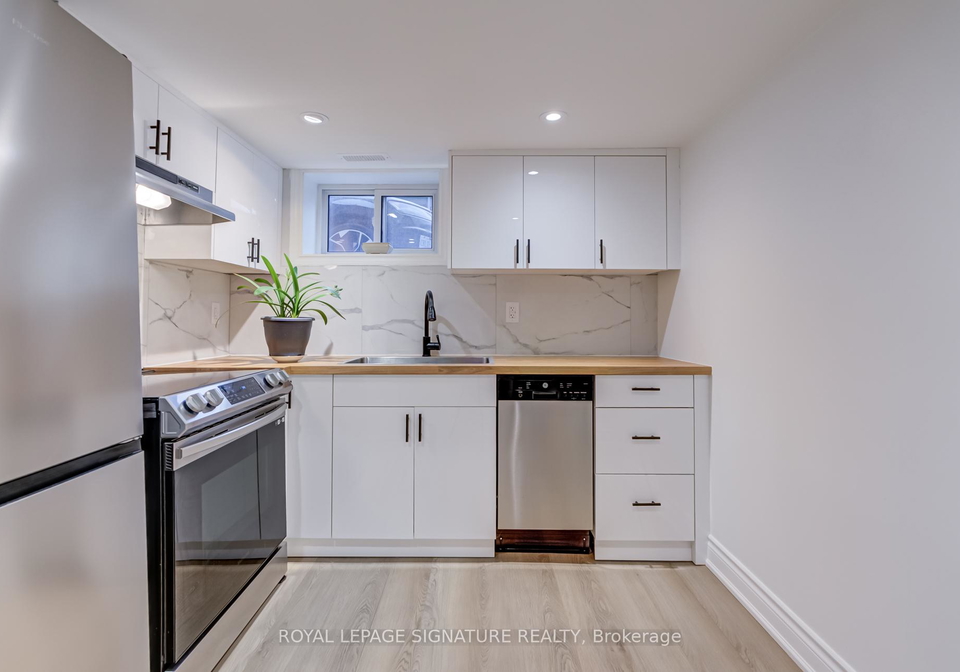 16-treeview-drive-etobicoke-ontario-w12304561