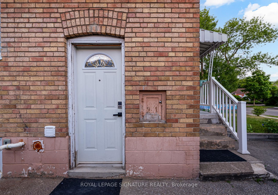 16-treeview-drive-etobicoke-ontario-w12304561