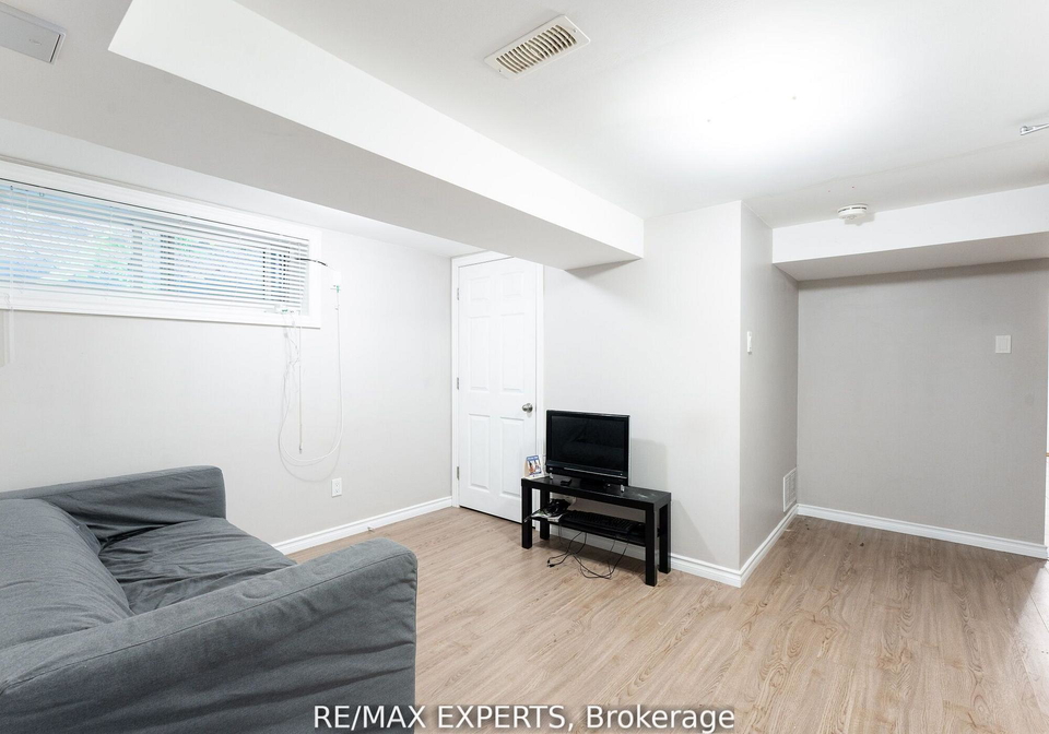 32-twenty-fourth-street-etobicoke-ontario-w12304632