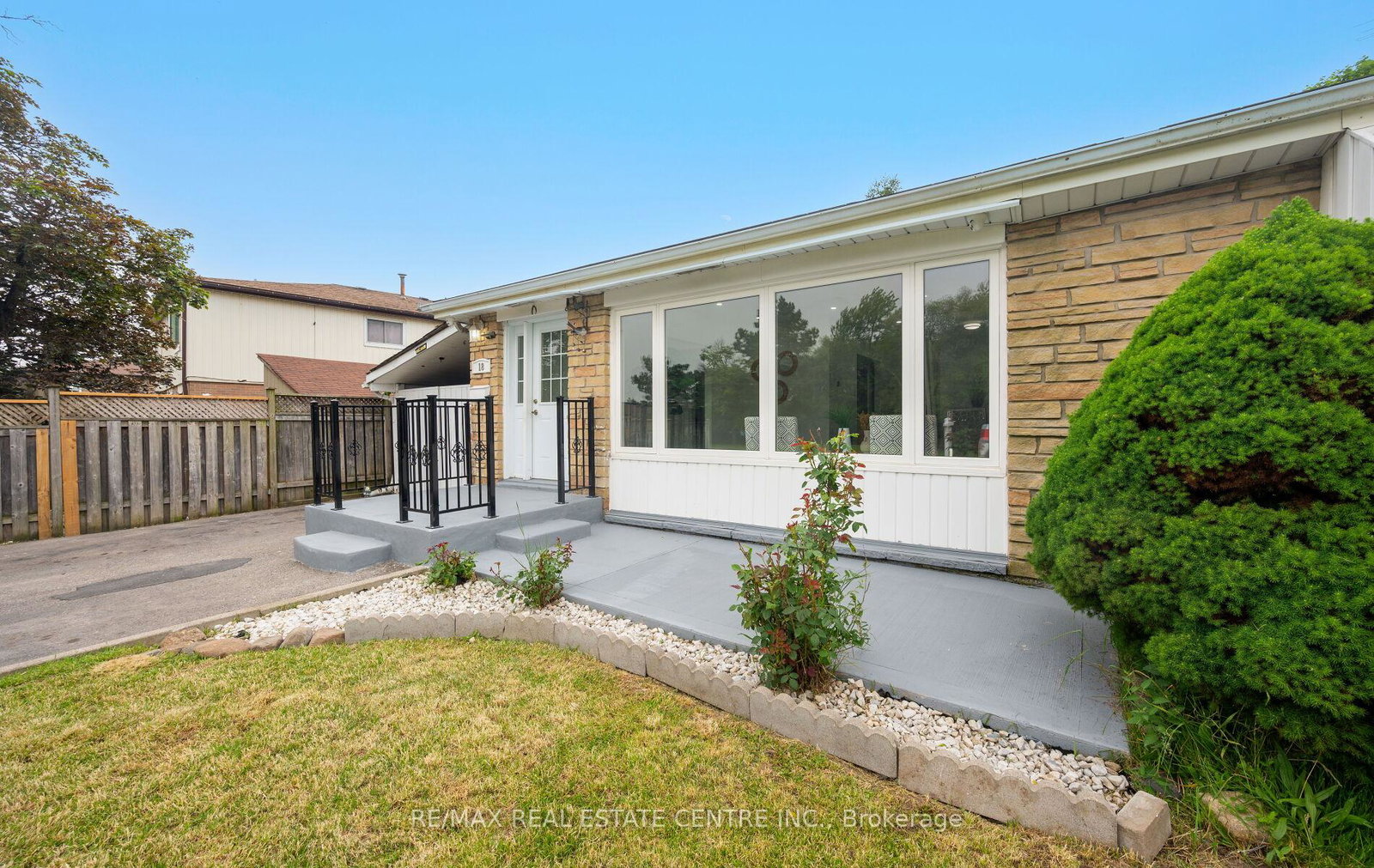 18-dearbourne-boulevard-brampton-ontario-w12305216