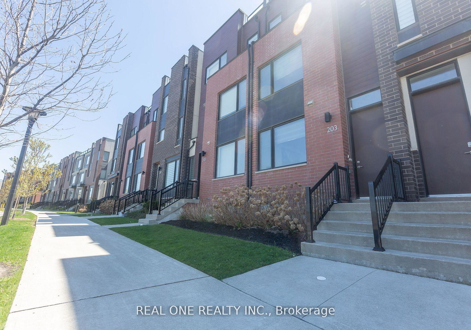 203-downsview-park-boulevard-york-ontario-w12305286