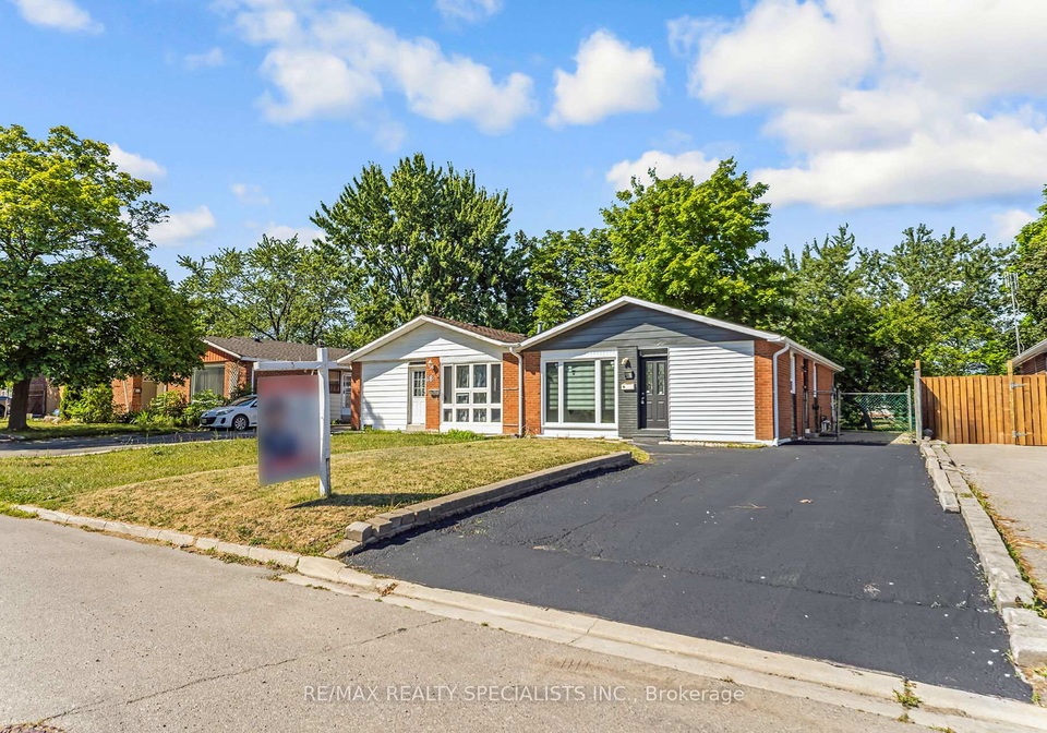 16-drake-boulevard-brampton-ontario-w12305334