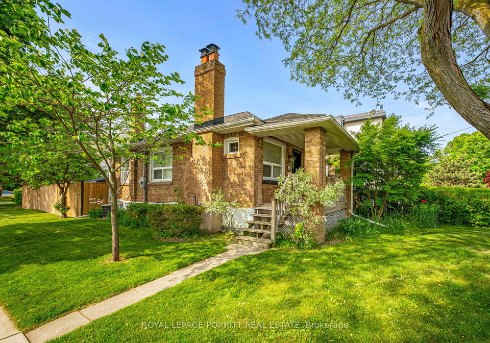 25-ash-crescent-etobicoke-ontario-w12305644