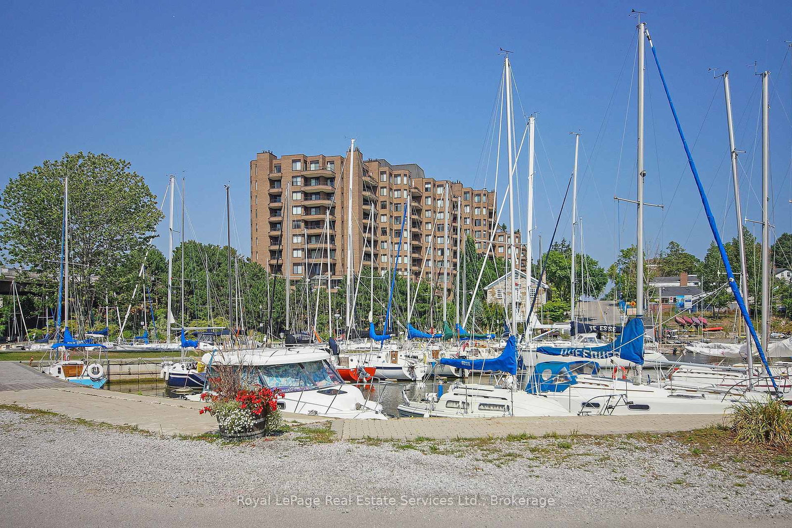 100-lakeshore-road-e-e-oakville-ontario-w12305847