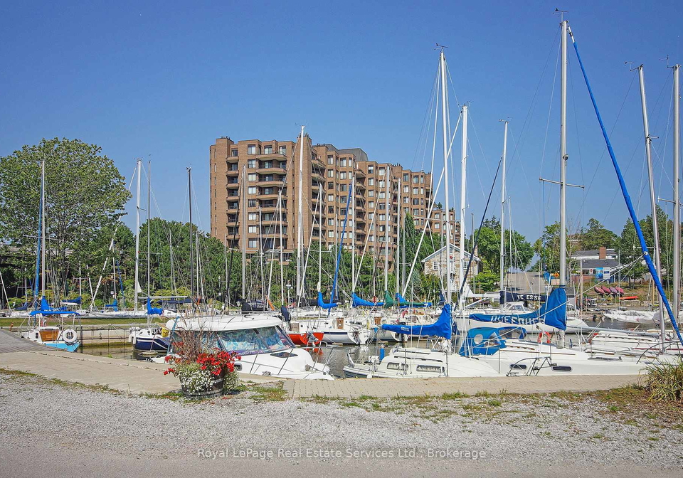 100-lakeshore-road-e-e-oakville-ontario-w12305847