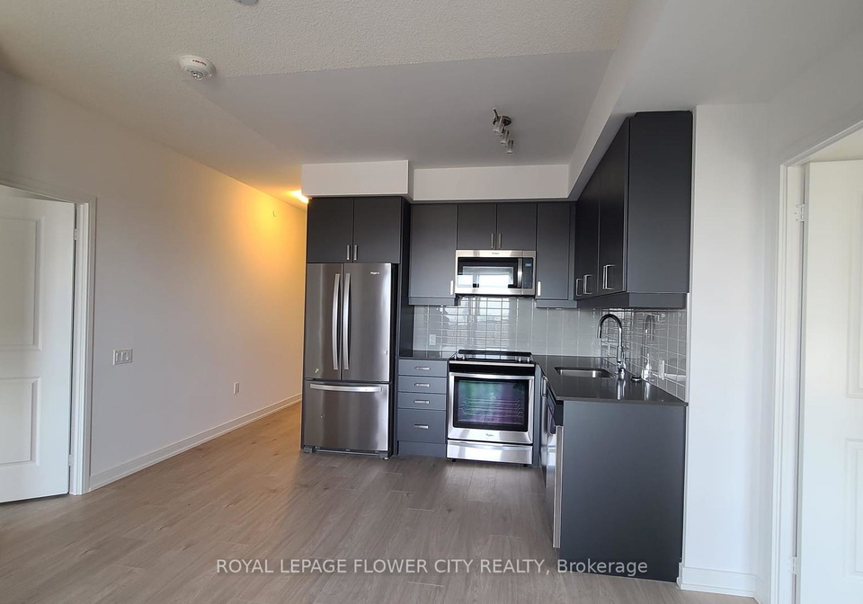 8-nahani-way-mississauga-ontario-w12306086