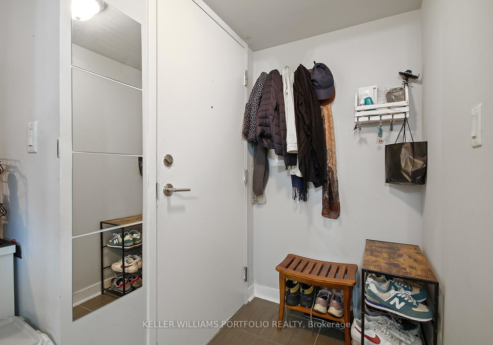 816-lansdowne-avenue-toronto-ontario-w12306158
