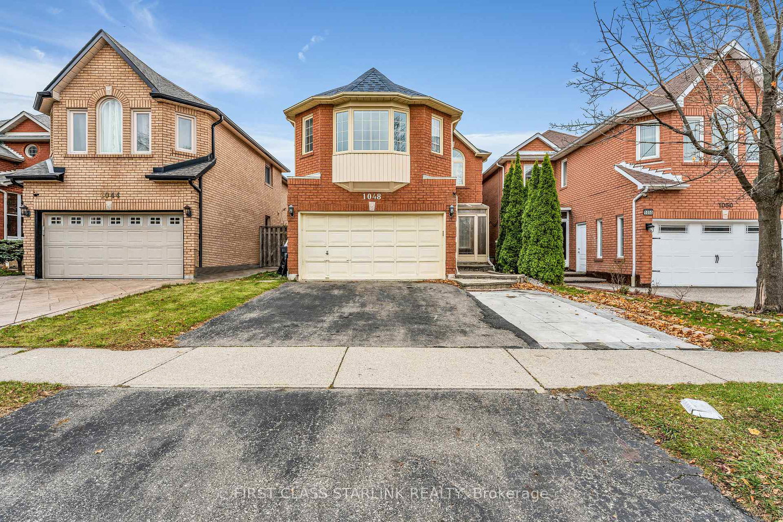 1048-charminster-crescent-mississauga-ontario-w12306174