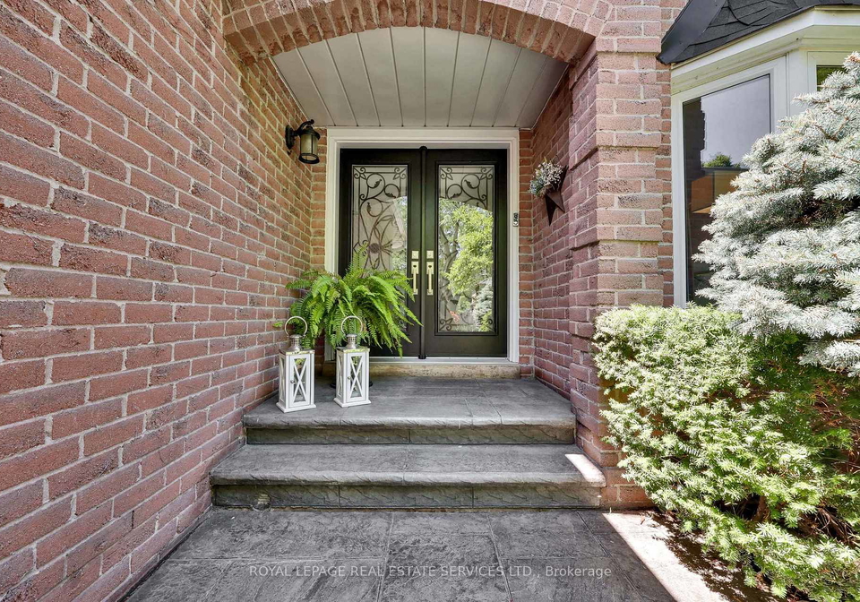 1311-fieldcrest-lane-e-e-oakville-ontario-w12306667