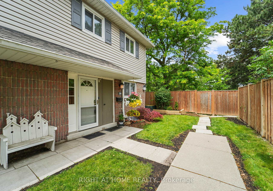 30-village-court-brampton-ontario-w12306835