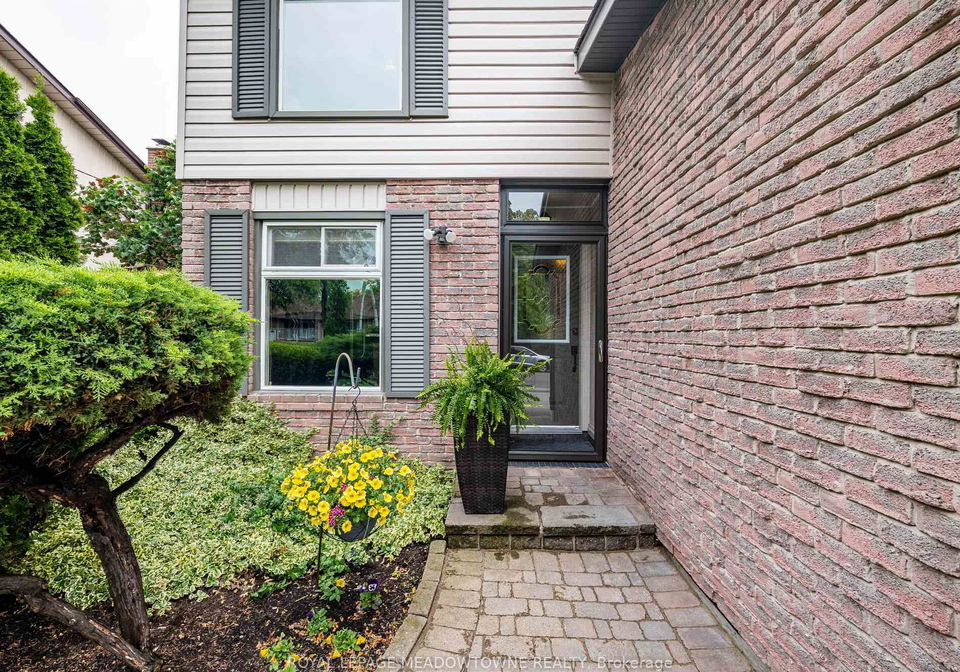 7208-joliette-crescent-mississauga-ontario-w12306922