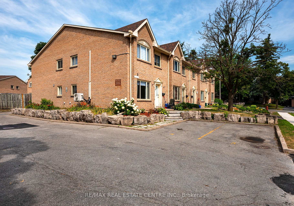 2-cedar-drive-orangeville-ontario-w12307144