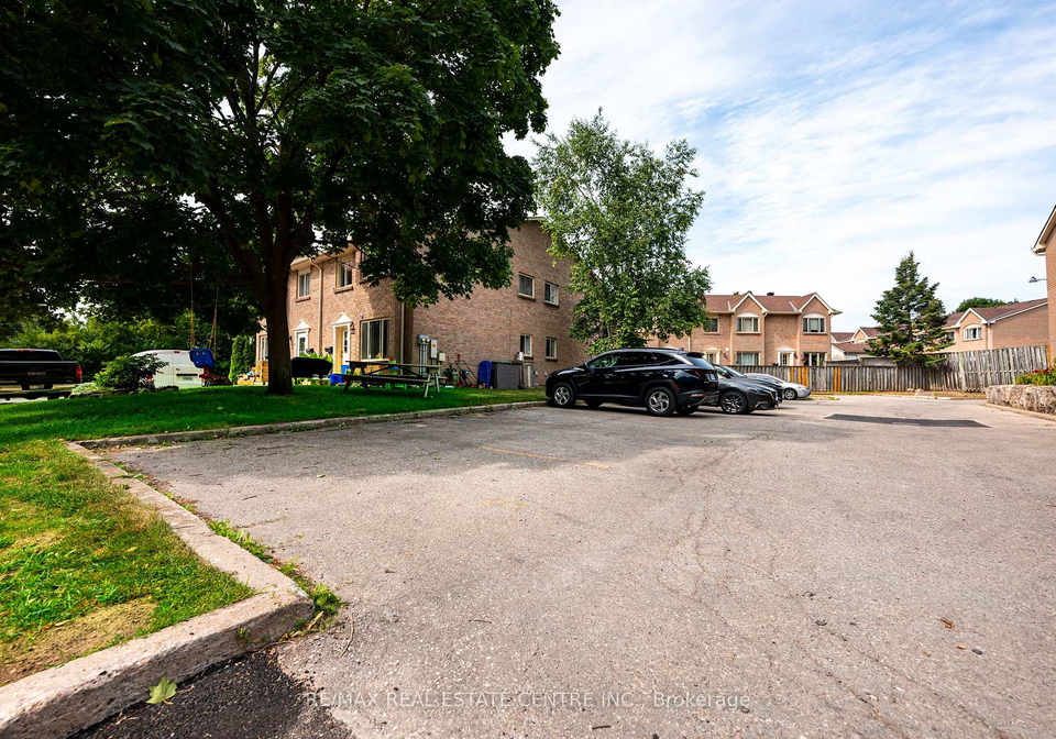 2-cedar-drive-orangeville-ontario-w12307144