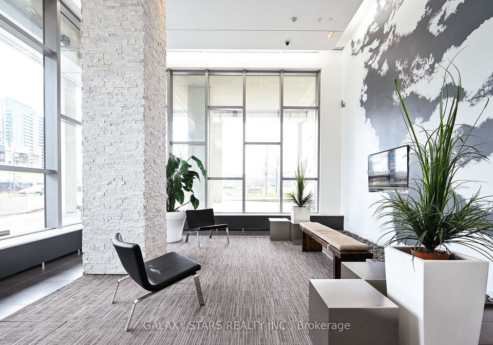 360-square-one-drive-s-s-mississauga-ontario-w12307286
