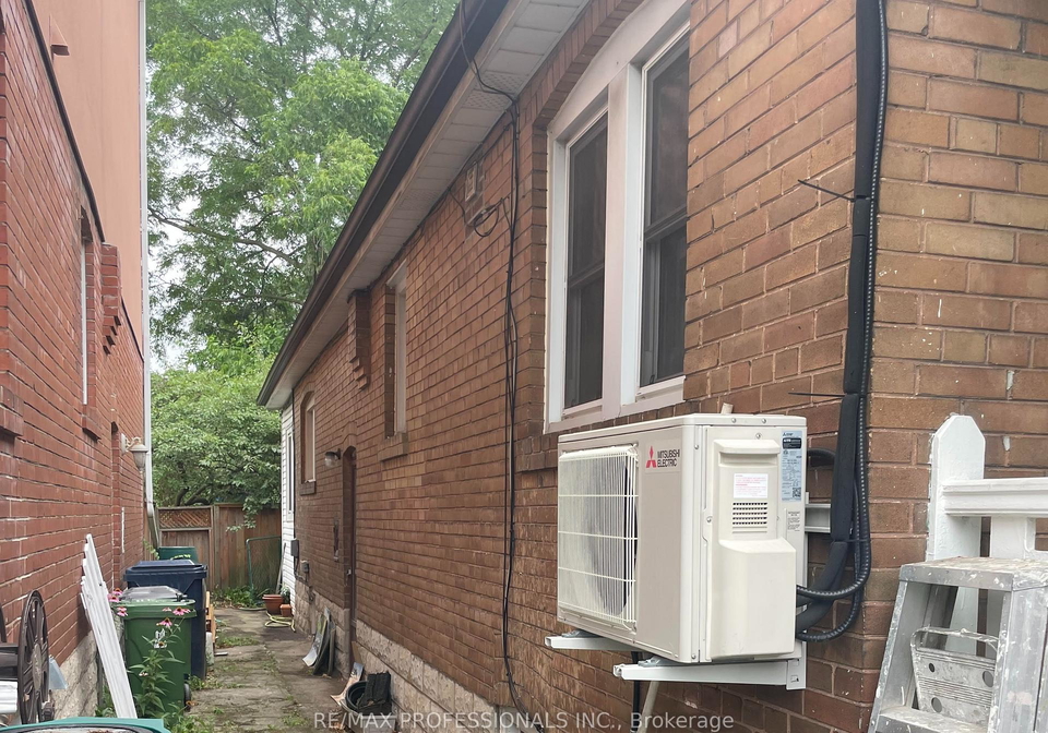 115-brookside-avenue-toronto-ontario-w12307463