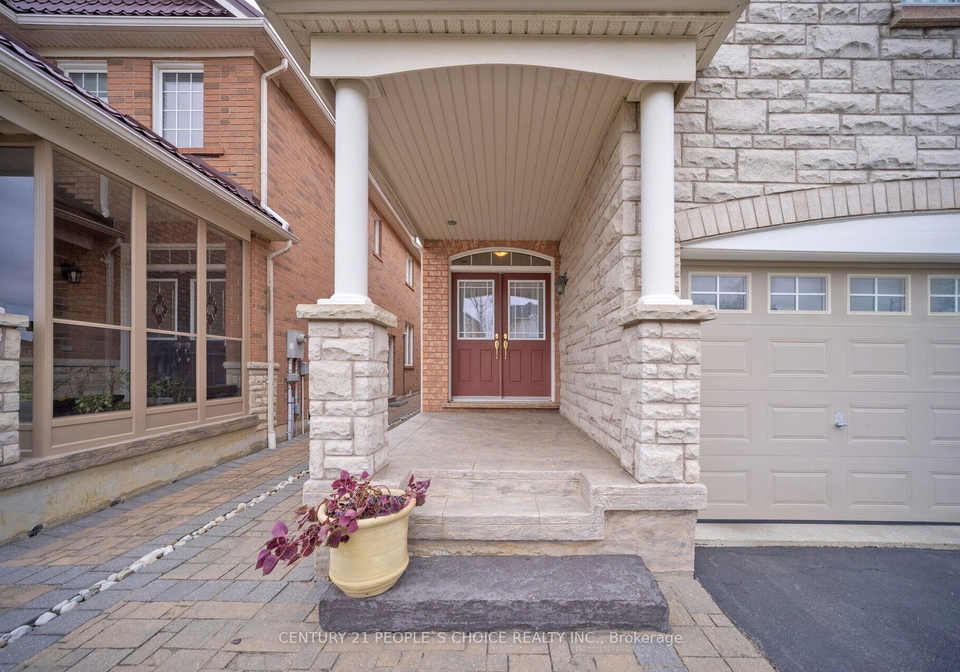 7278-saint-barbara-boulevard-mississauga-ontario-w12307592