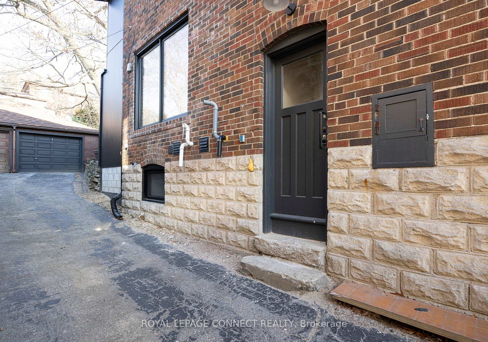 47-old-mill-drive-toronto-ontario-w12307657