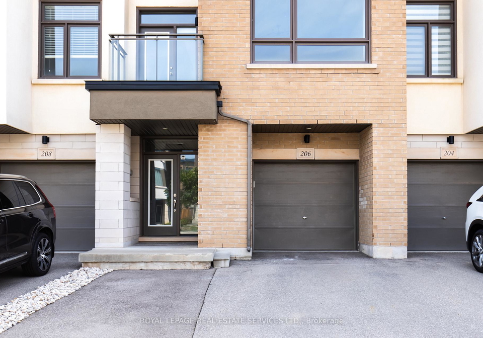 206-wheat-boom-drive-oakville-ontario-w12307827