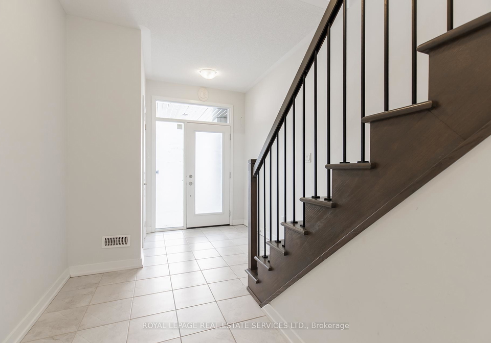 206-wheat-boom-drive-oakville-ontario-w12307827