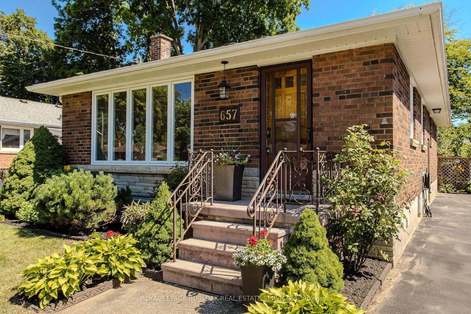 657-ashley-avenue-burlington-ontario-w12307980