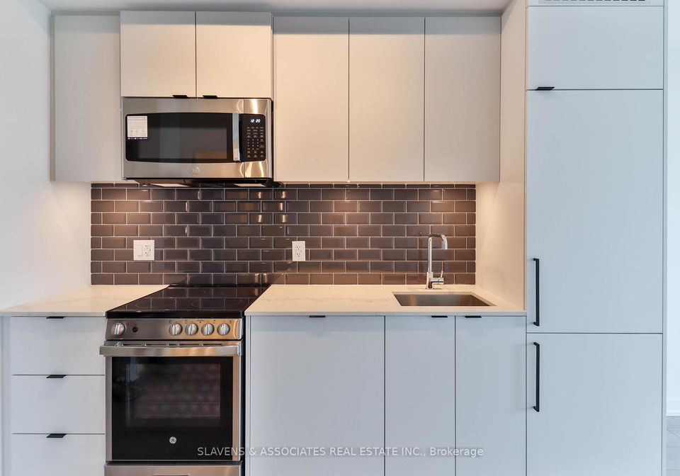 285-dufferin-street-toronto-ontario-w12307988