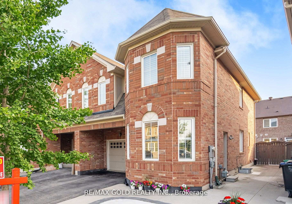 49-biddens-square-brampton-ontario-w12308032