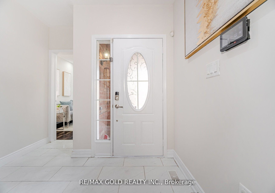 49-biddens-square-brampton-ontario-w12308032