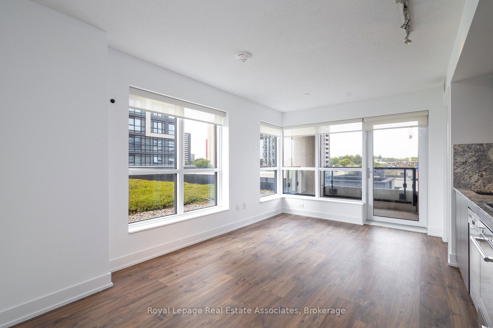 7-mabelle-avenue-etobicoke-ontario-w12308359